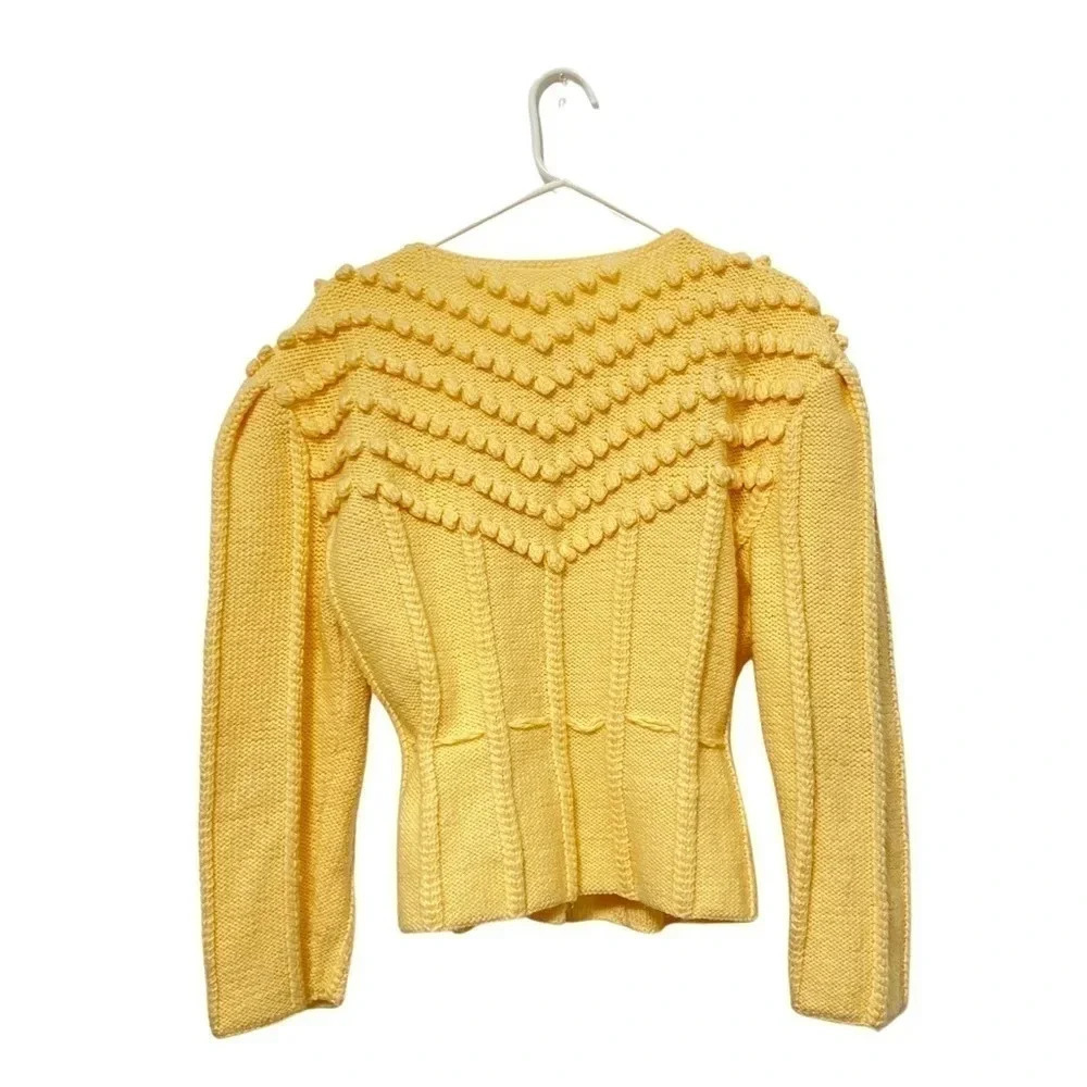 Vintage - Yellow Bavarian Style Boucle Sweater - Picture 2 of 7